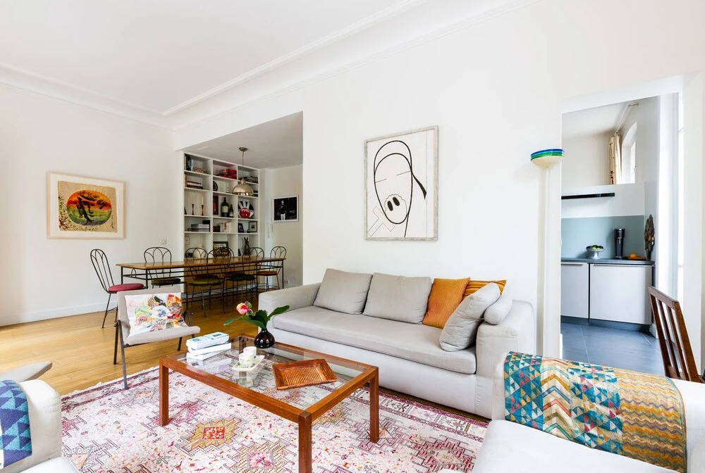 Sophisticated Home close to the Museums