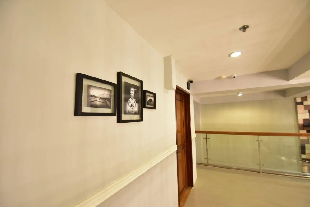 Almont City Hotel
