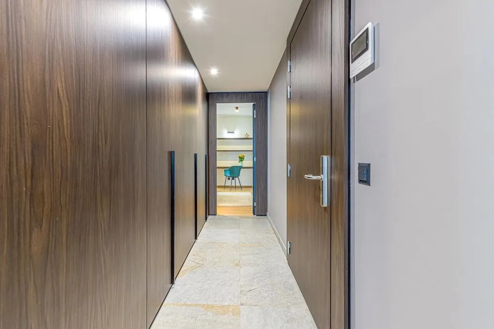 Icon H 601 Suite Executive
