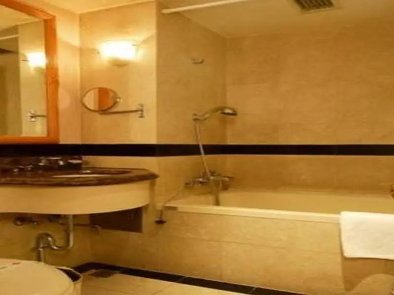 Hotel Nostalgia