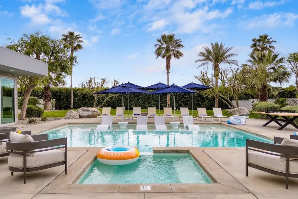 Polo Villa 10 by Avantstay Backyard Oasis w Putting Green 260320 6 Bedrooms