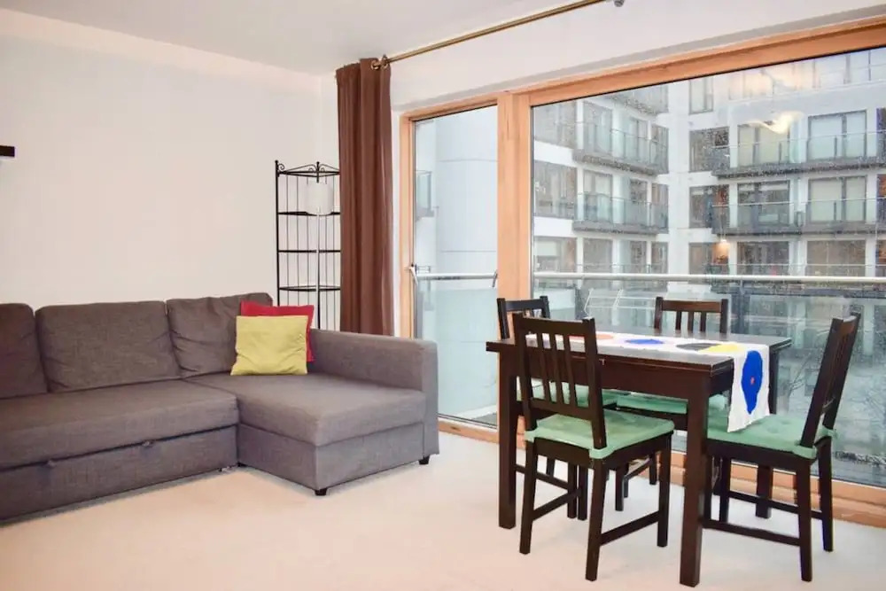 Fantastic 1 Bedroom Apartment in Grand Canal Dock