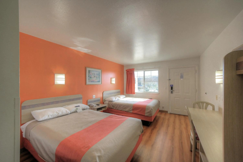 Motel 6-Kerrville, TX