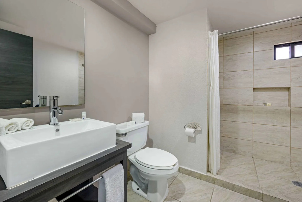BeWow Hotel Querétaro