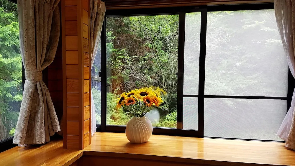 Himawari House