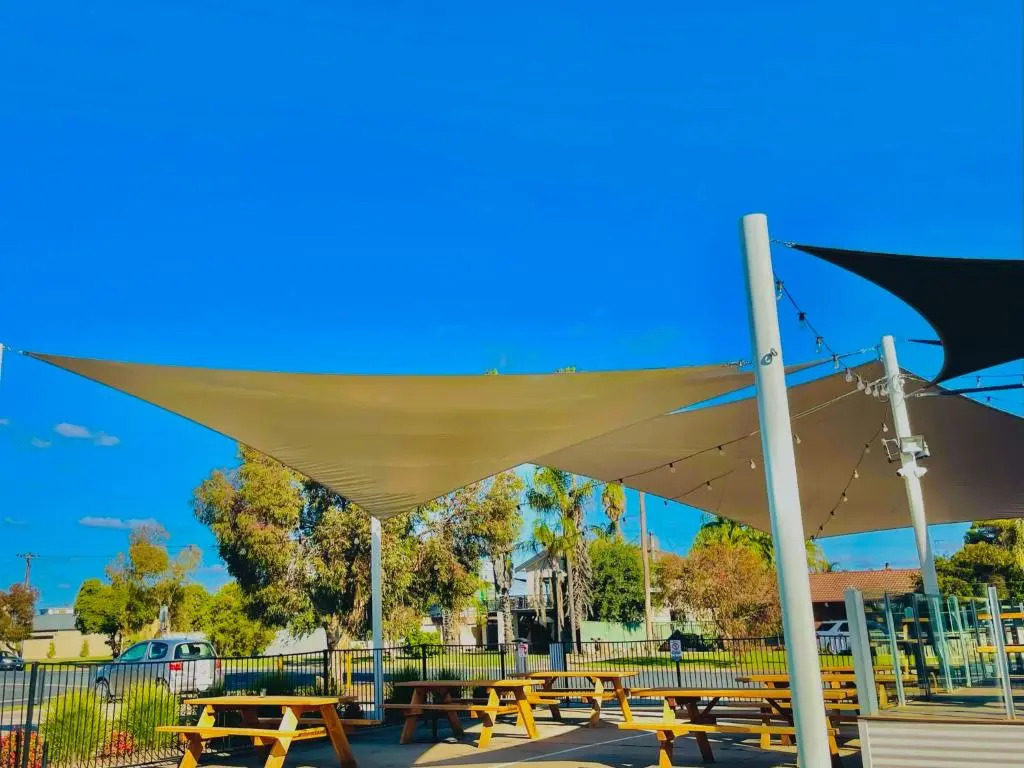 Lake Mulwala Hotel