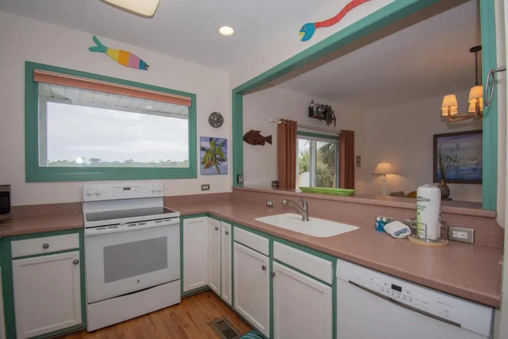 367 Ocean Point Dr