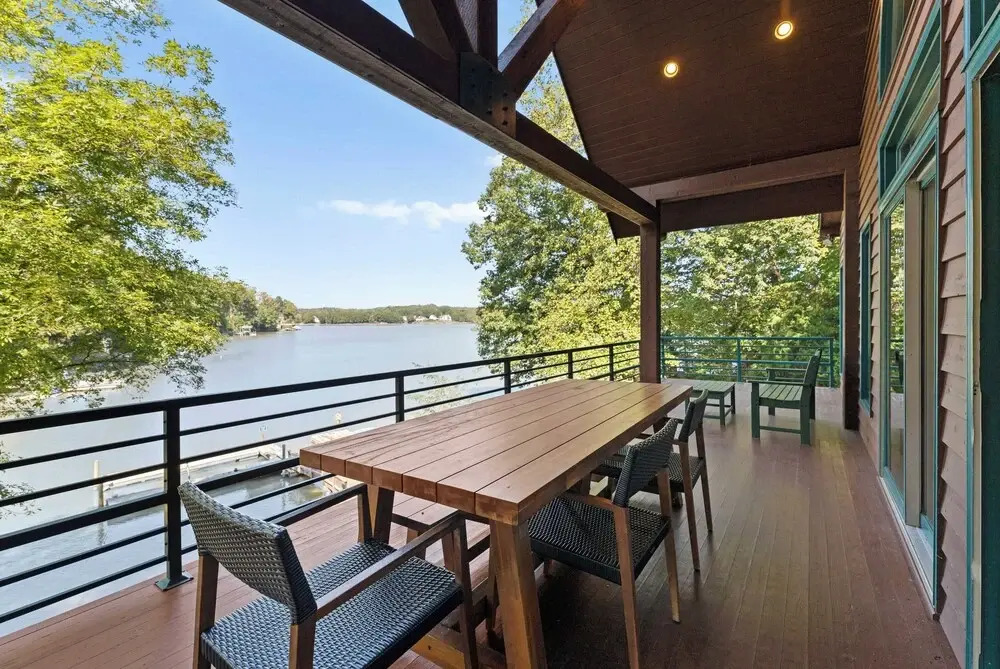 Mi Casa, Su Casa by Avantstay Lakefront Escape
