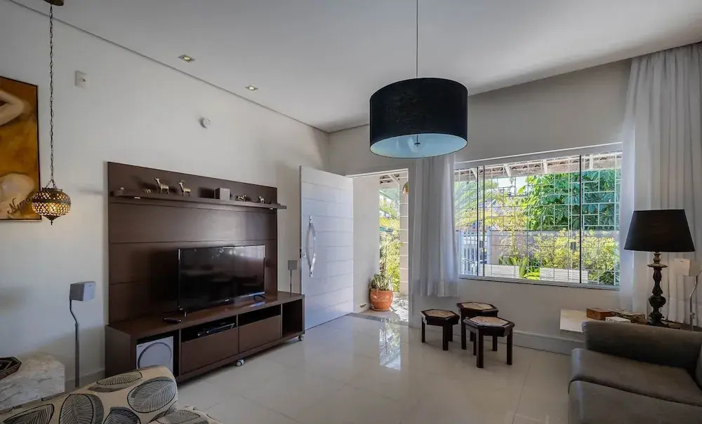 2BR House w/ Pool & BBQ in Penha Tzs210