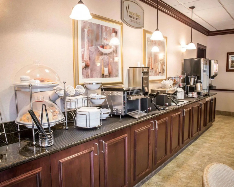 Holiday Inn Express & Suites Clear Spring by IHG