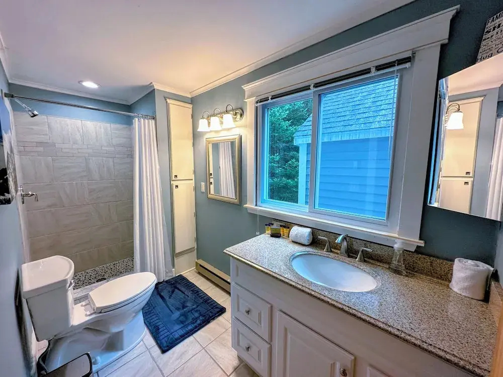 157sl Peaceful Franconia Notch Forest Retreat Near Cannon Privacy, and Comfort! Pool gym Passes