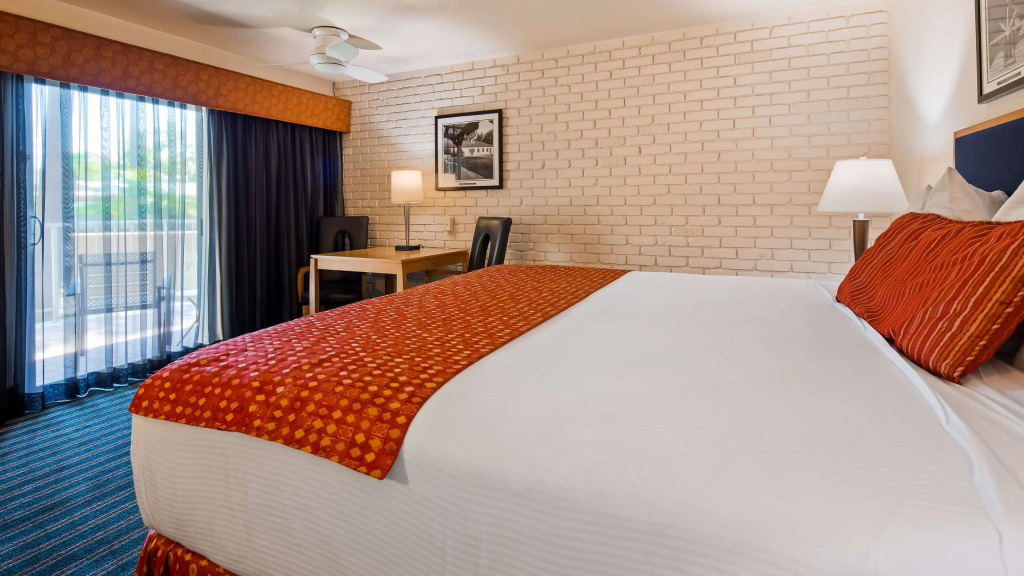 Best Western Pine Tree Motel