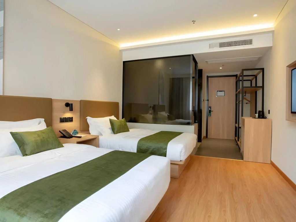 GreenTree Inn Express (Shanghai Zhuanqiao Wanda Plaza)
