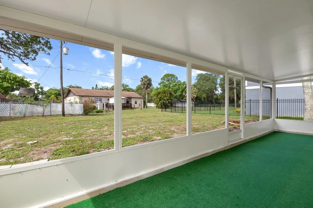 Sunshine On The River 3 Bedroom Waterfront Property 3 Home by Redawning