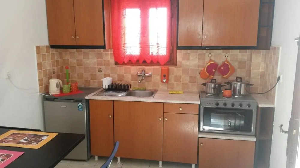 Vazeos Apartments