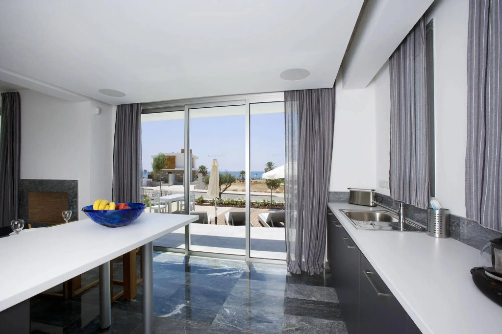 Paradise Cove Beach Villas