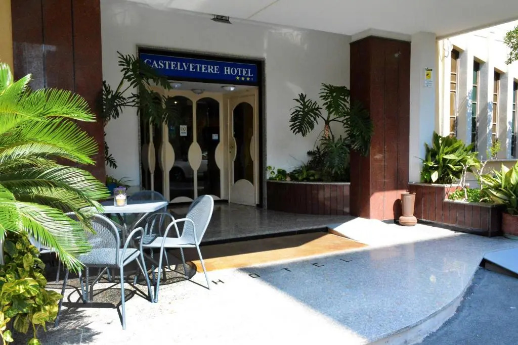 Castelvetere Hotel