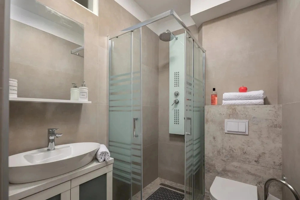 City Apartment Nurli Near Beach