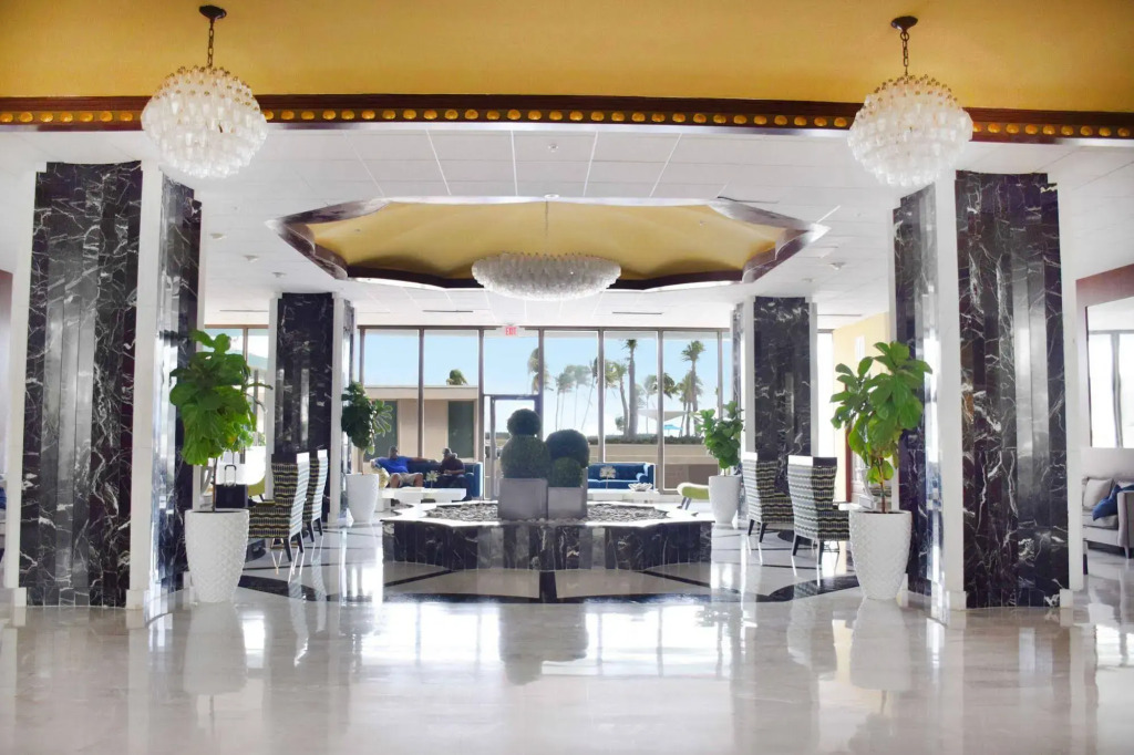 Seacoast Suites on Miami Beach