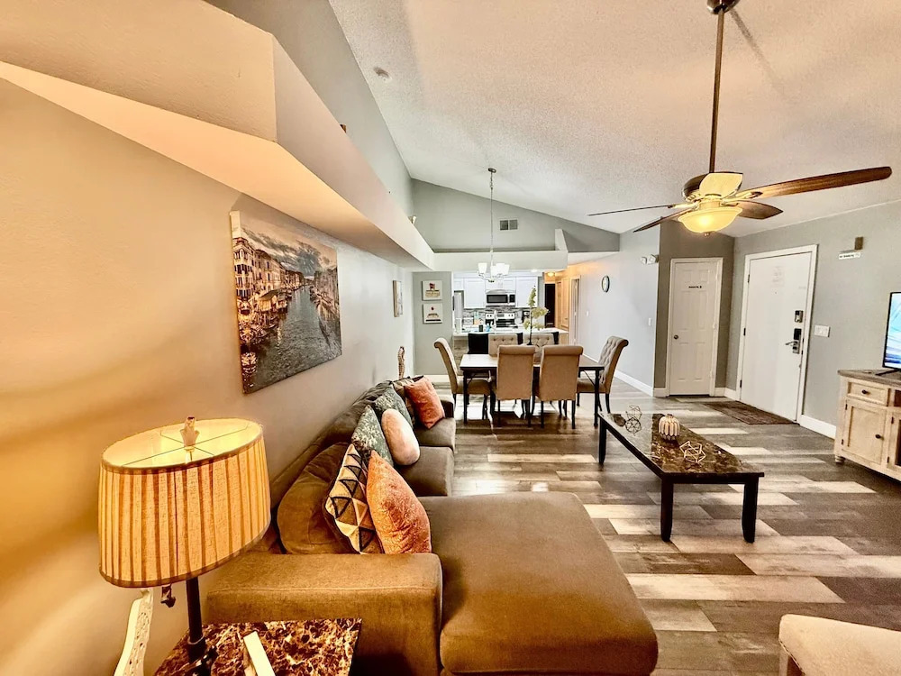 Grand Laguna 3BR Penthouse Near Disney Parks