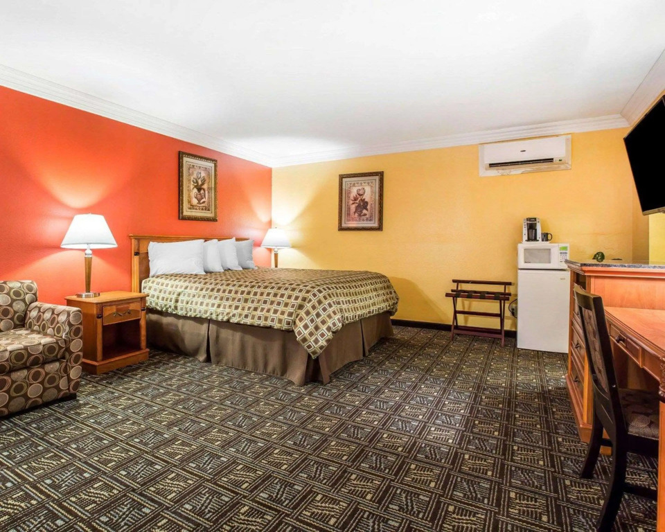 Rodeway Inn Temecula
