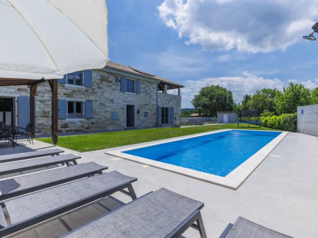 Holiday Home Villa Mirta by Interhome