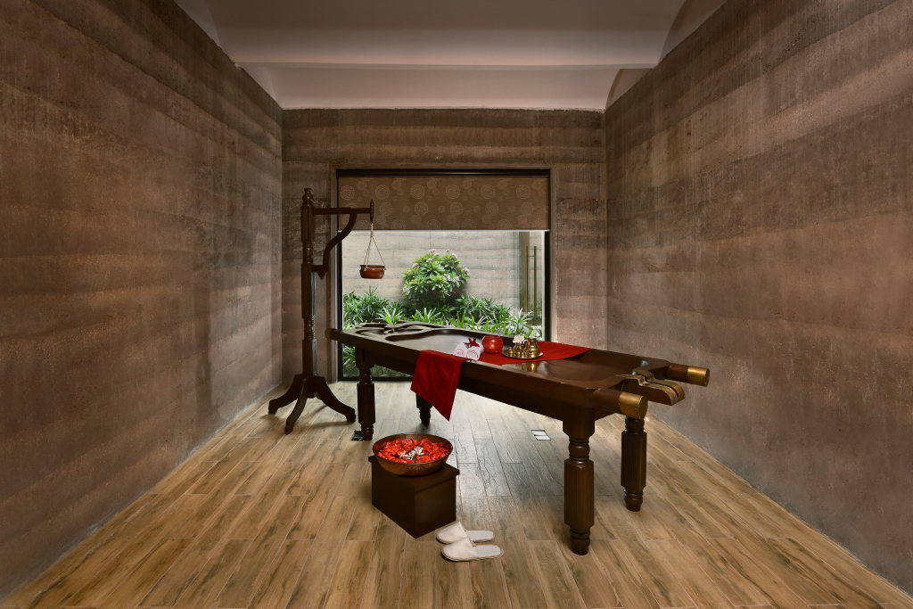 The Lalit Mangar
