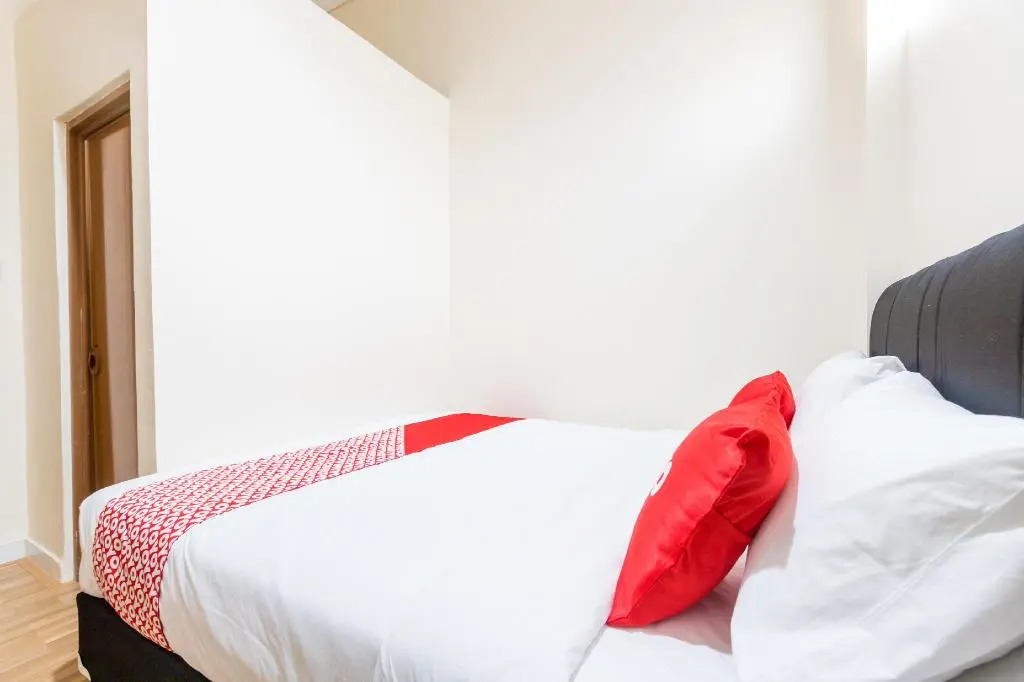 Urbanview Hotel Residence 446 Tanjung Duren