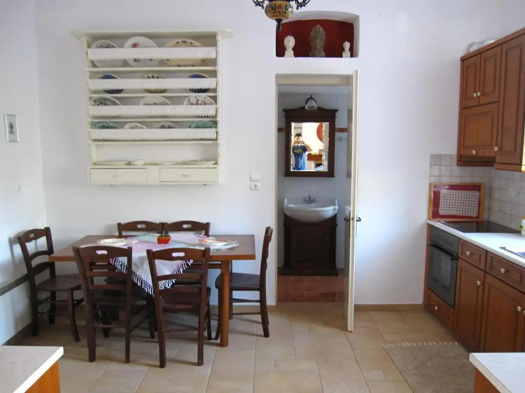 Luxury 100 m2 house in the centre of Naxos
