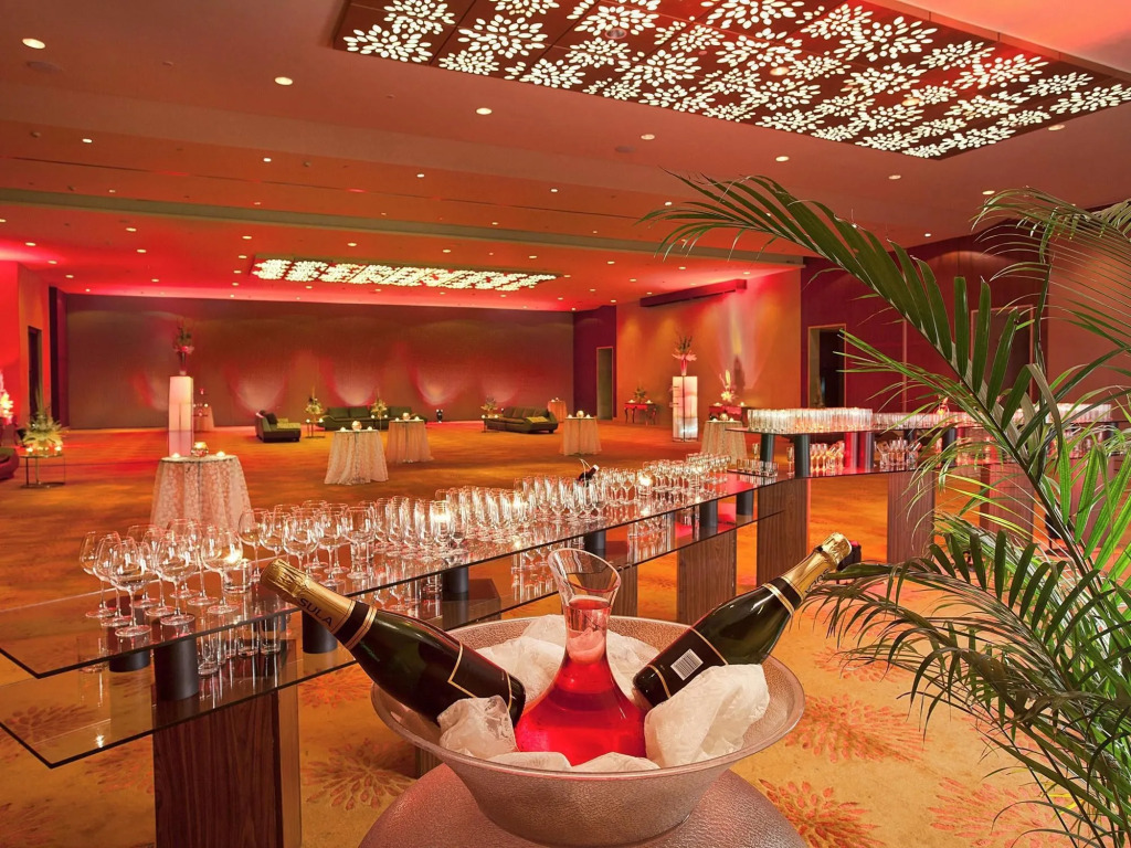 Novotel Visakhapatnam Varun Beach