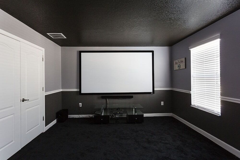 Champions Gate's Retreat Resort - 8 Bedroom Private Pool Home, 7 Seat Home Theatre - Jhh 45966