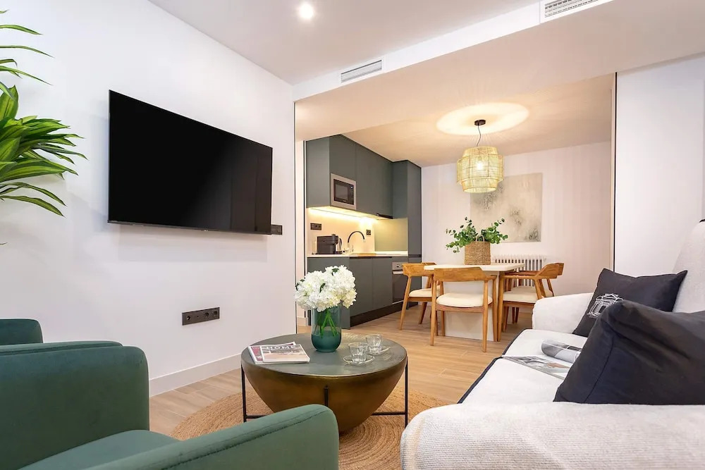 Exclusive Apartment in Granada Center Alhondiga II