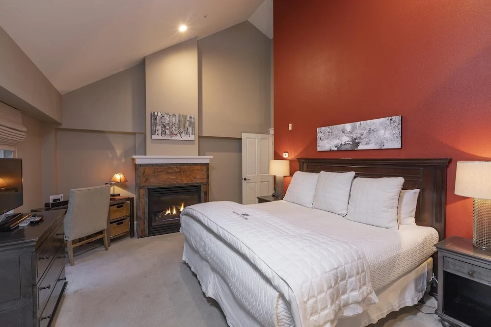 River Club 309 2 Bedroom Condo by Alpine Lodging Telluride