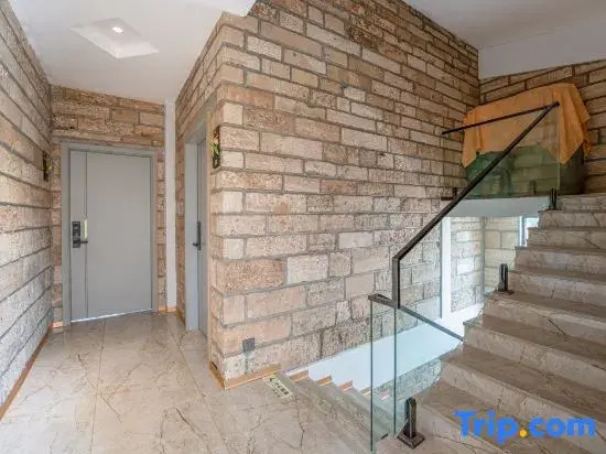 Huahua Coral Courtyard B&B (Weizhou Island Blue Bridge Branch)