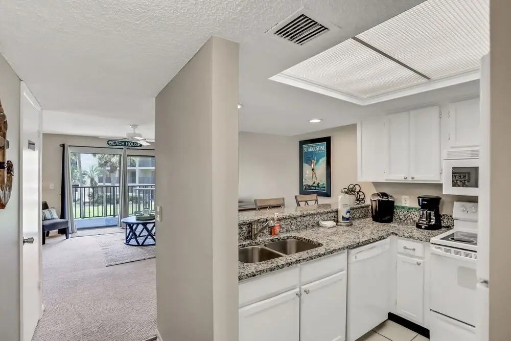 Ocean-view Condo With 2 Pools, Beach Access & Private Lanais