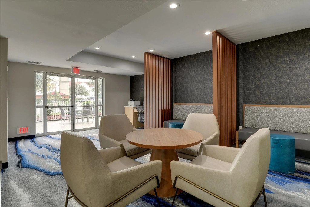 Best Western Plus Las Colinas Inn & Suites