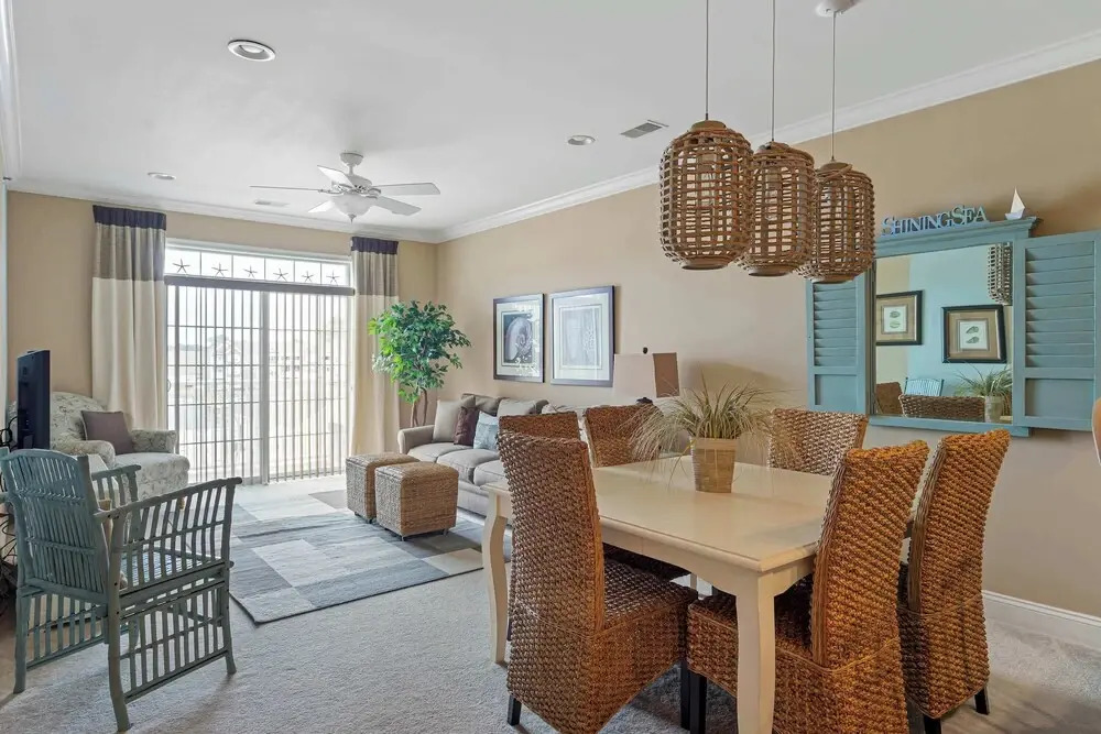 Grande at Canal Retreat Great Area in Rehoboth!