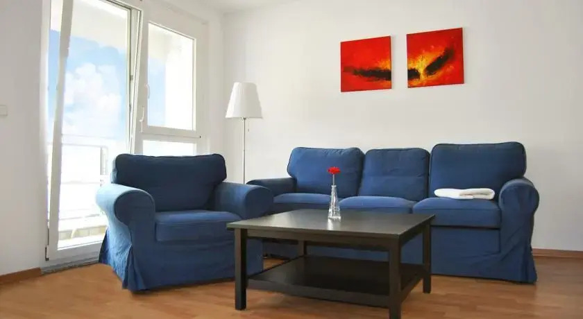 Arizo Apartments & Suites