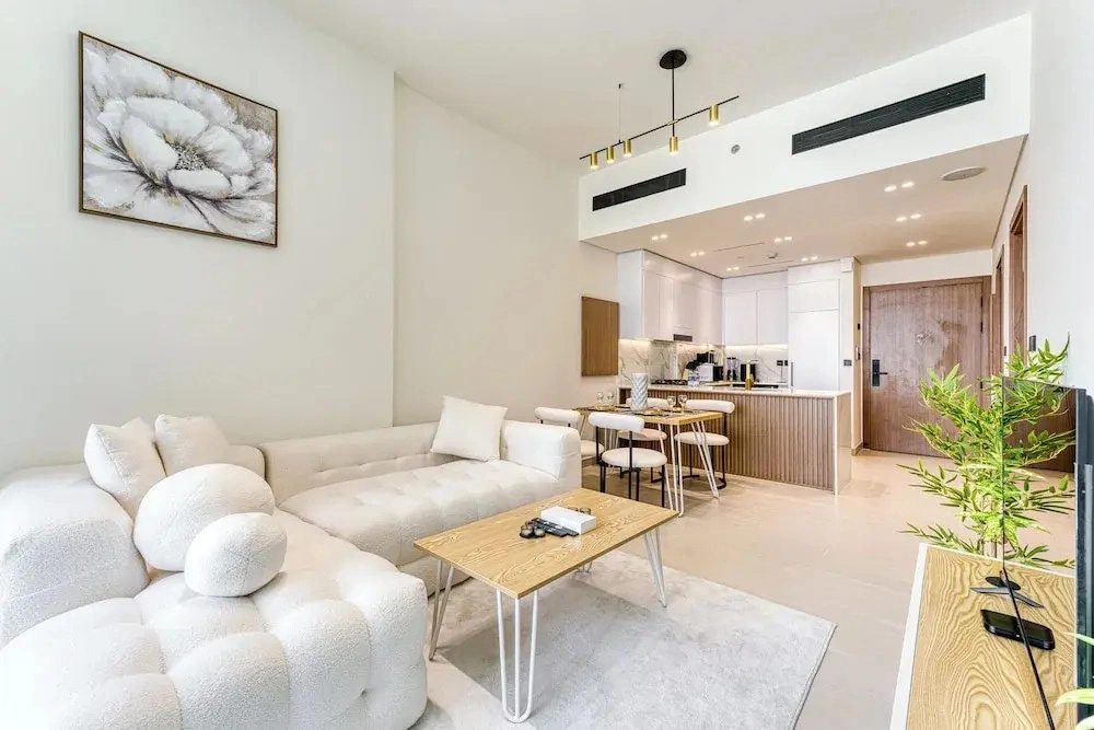 PVH - Vibrant 1BR in Binghatti Amber
