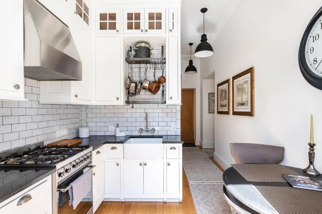 Stunning 2-Bedr Apartment with R Lauren accessories by Reside Baltic