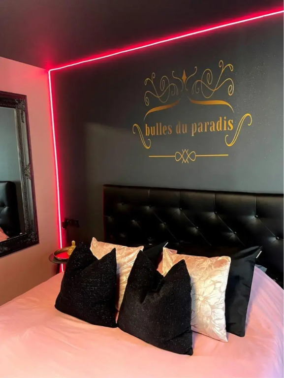 Lover's room 48