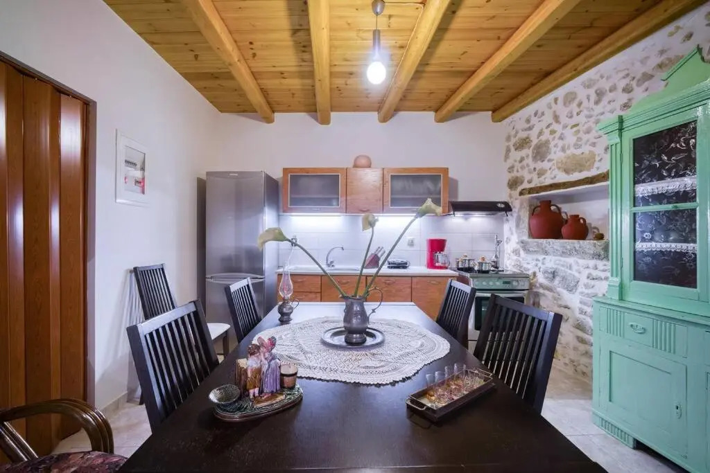 Skountakis House