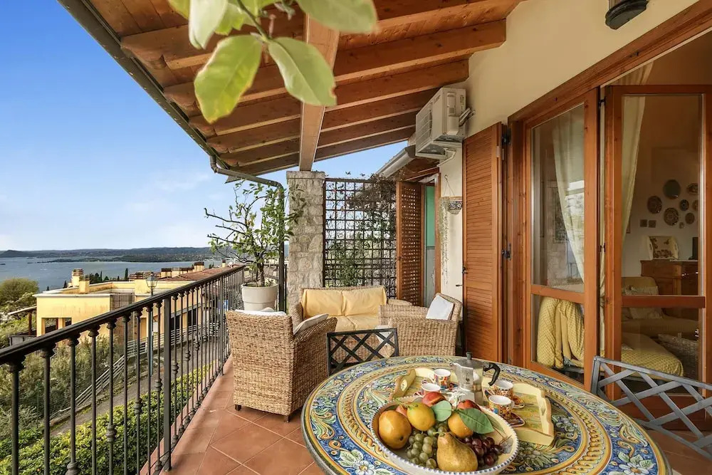 Grotten Loft in Toscolano Maderno