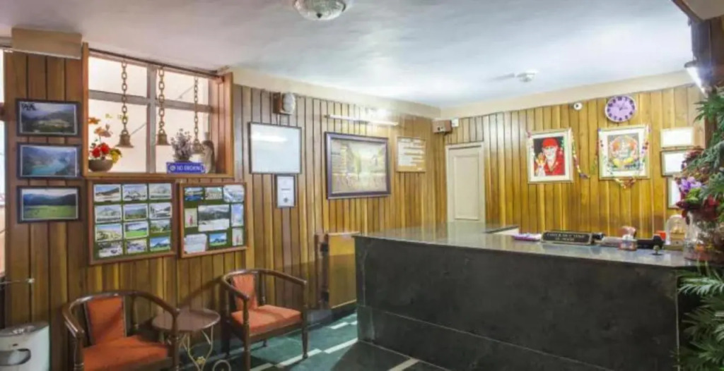 Goroomgo Dalhousie Shangrila Hotel