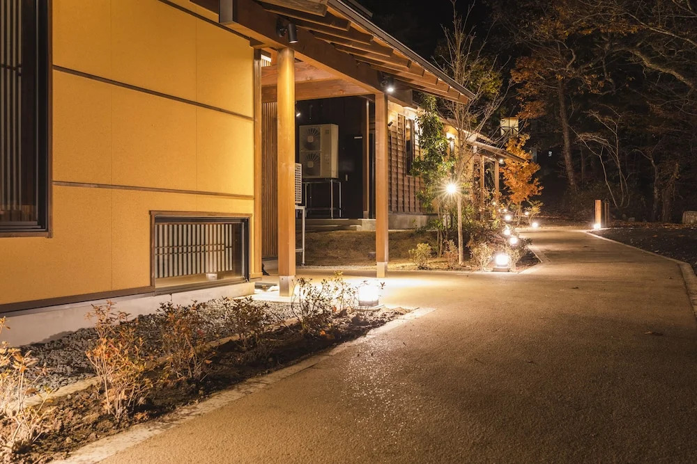 Tsuta Onsen Ryokan