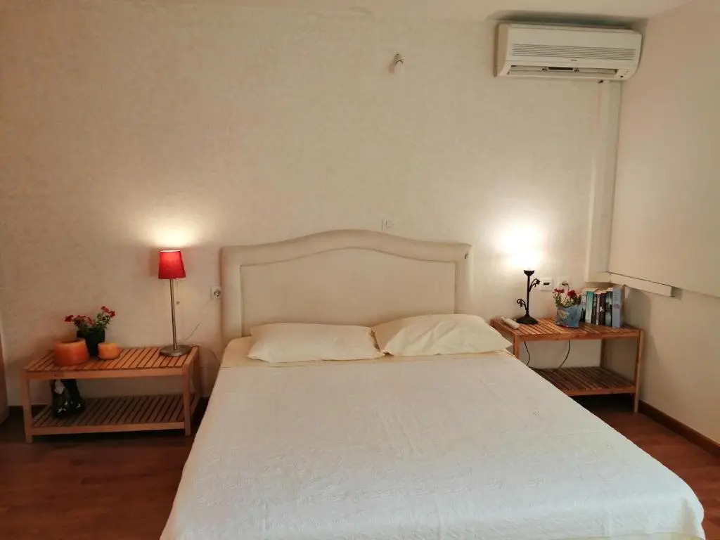 Ariadni 100sqm, 80m awarded beach, 2bedrooms for 2pers