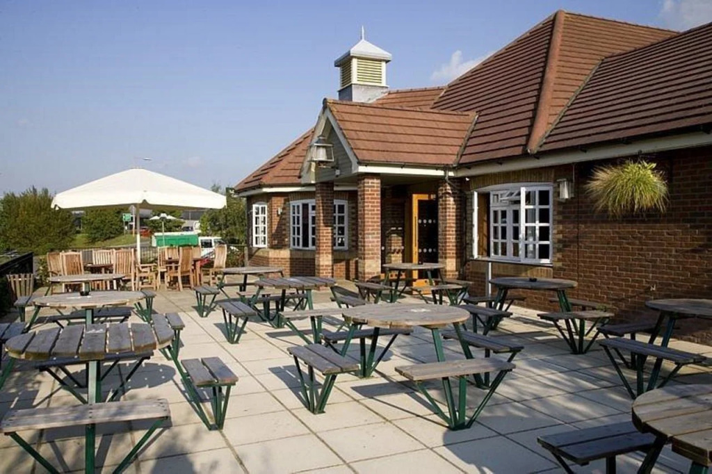 Premier Inn Colchester - A12