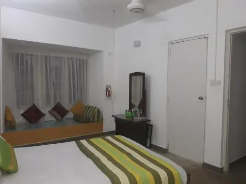 Majestic Apartments