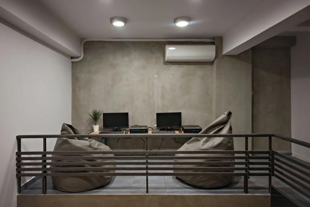 Bedbox Hostel