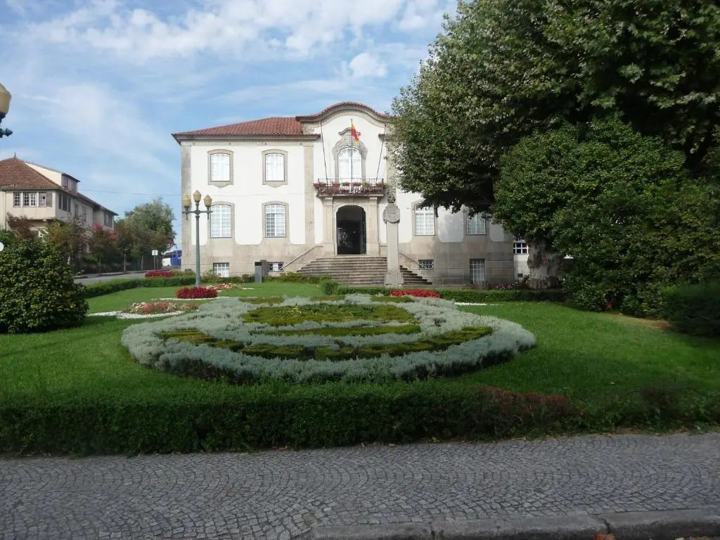 Refúgio da Vila - Refuge of the Village